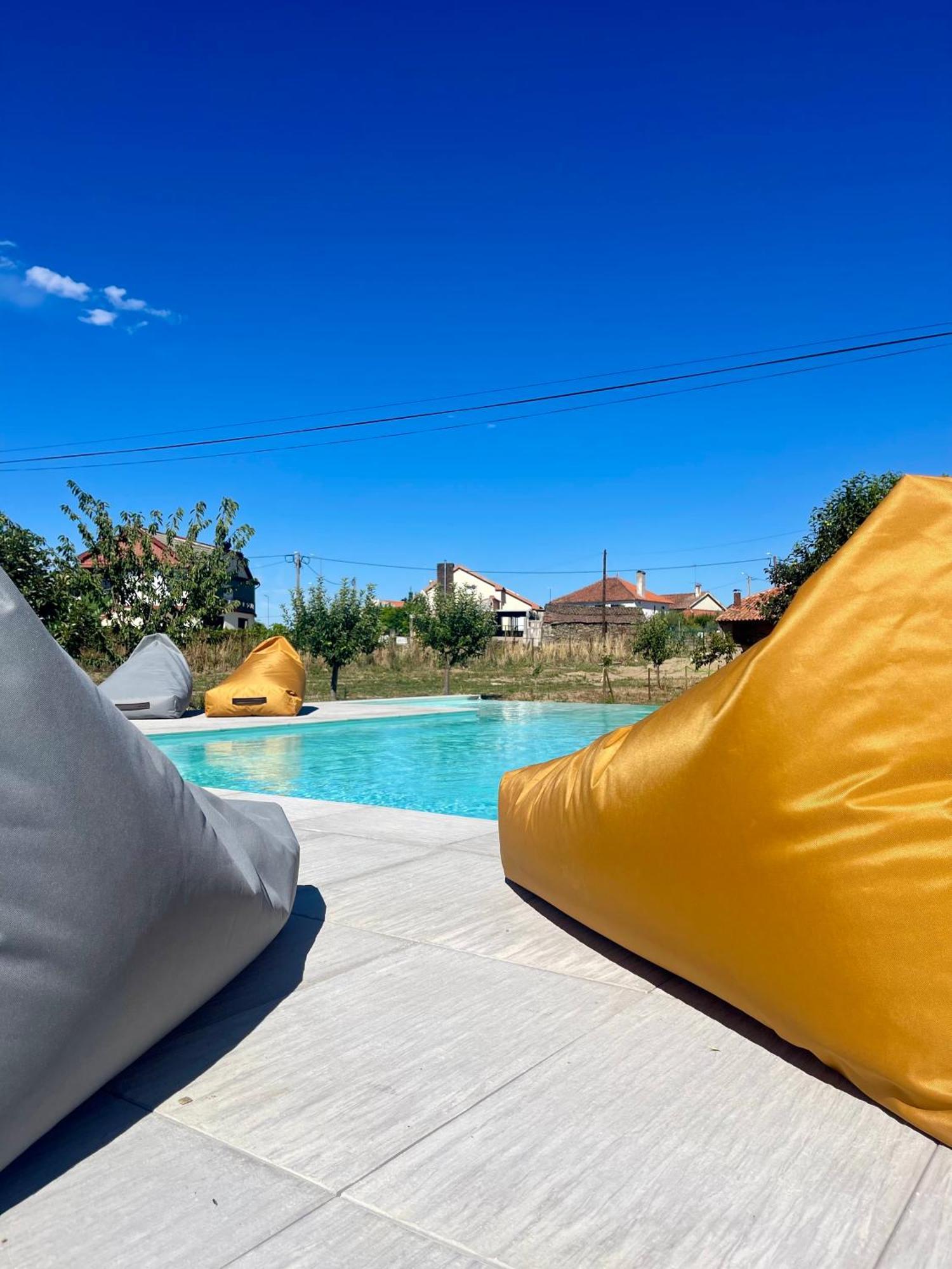 Turismo E Alojamento Dos Lagos Do Sabor - Piscina & Spa Meirinhos Exterior foto